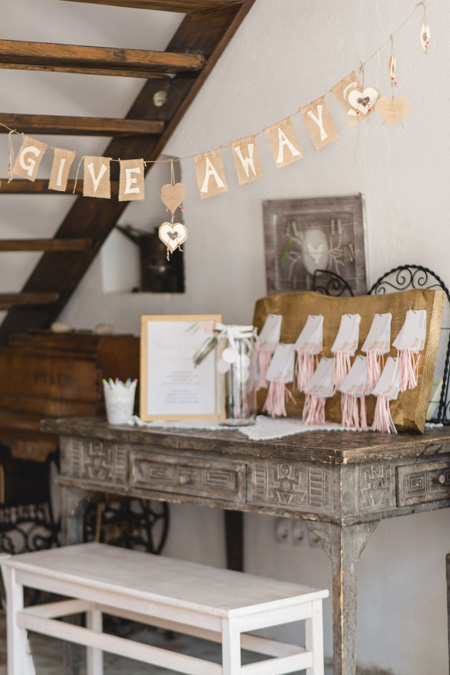 Die Träumerei Vintage Wedding Photographer